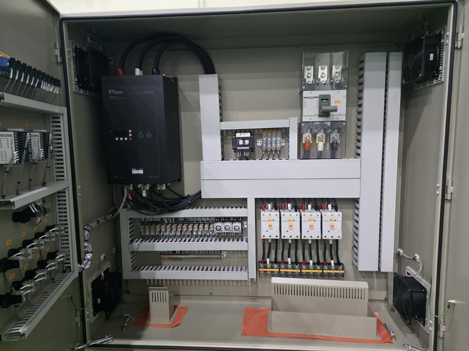 338 kW M/E Jacket Heater Control Panel 내부 구성
