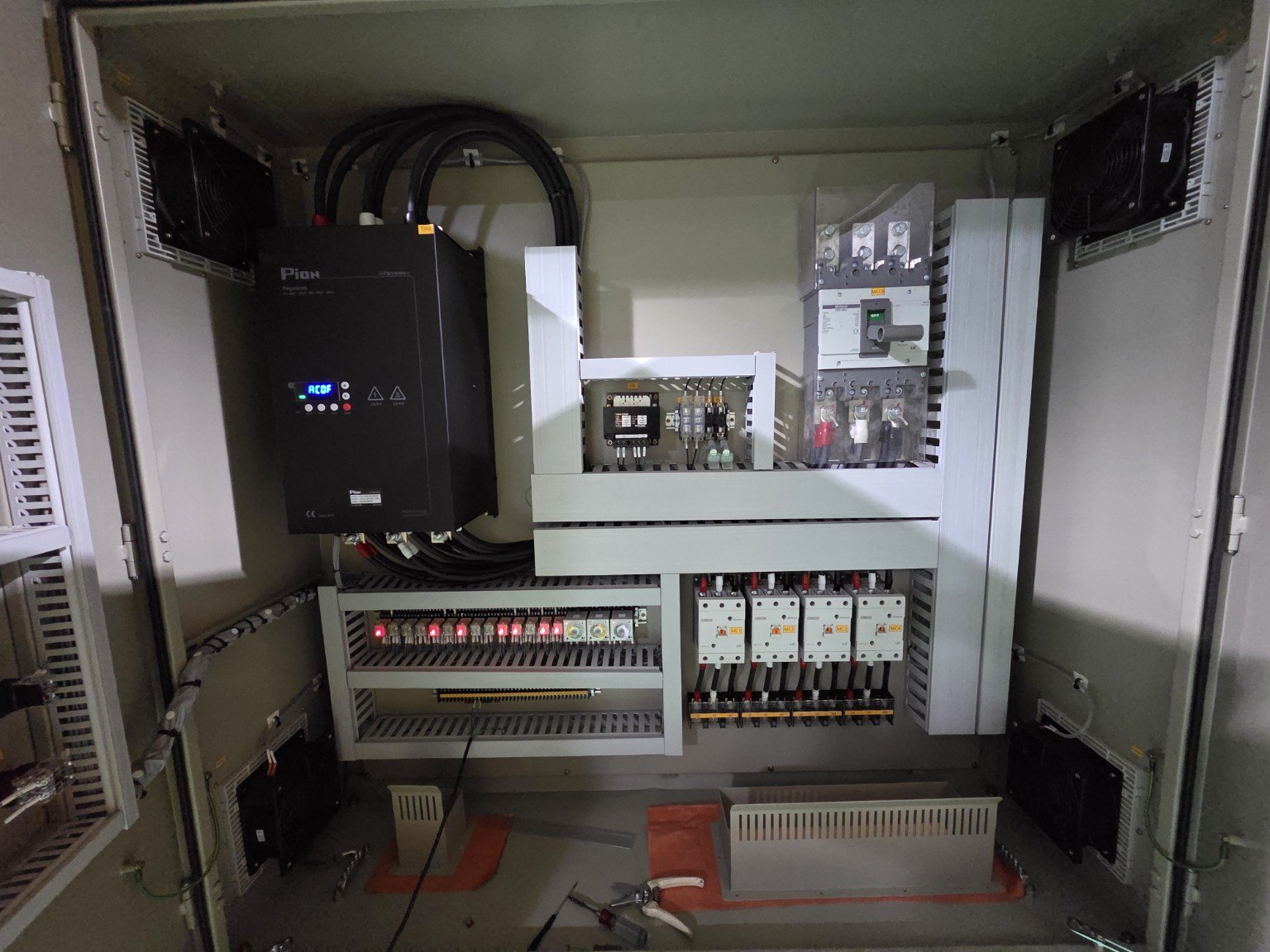 M/E Jacket Heater Control Panel 내부 가동 상태