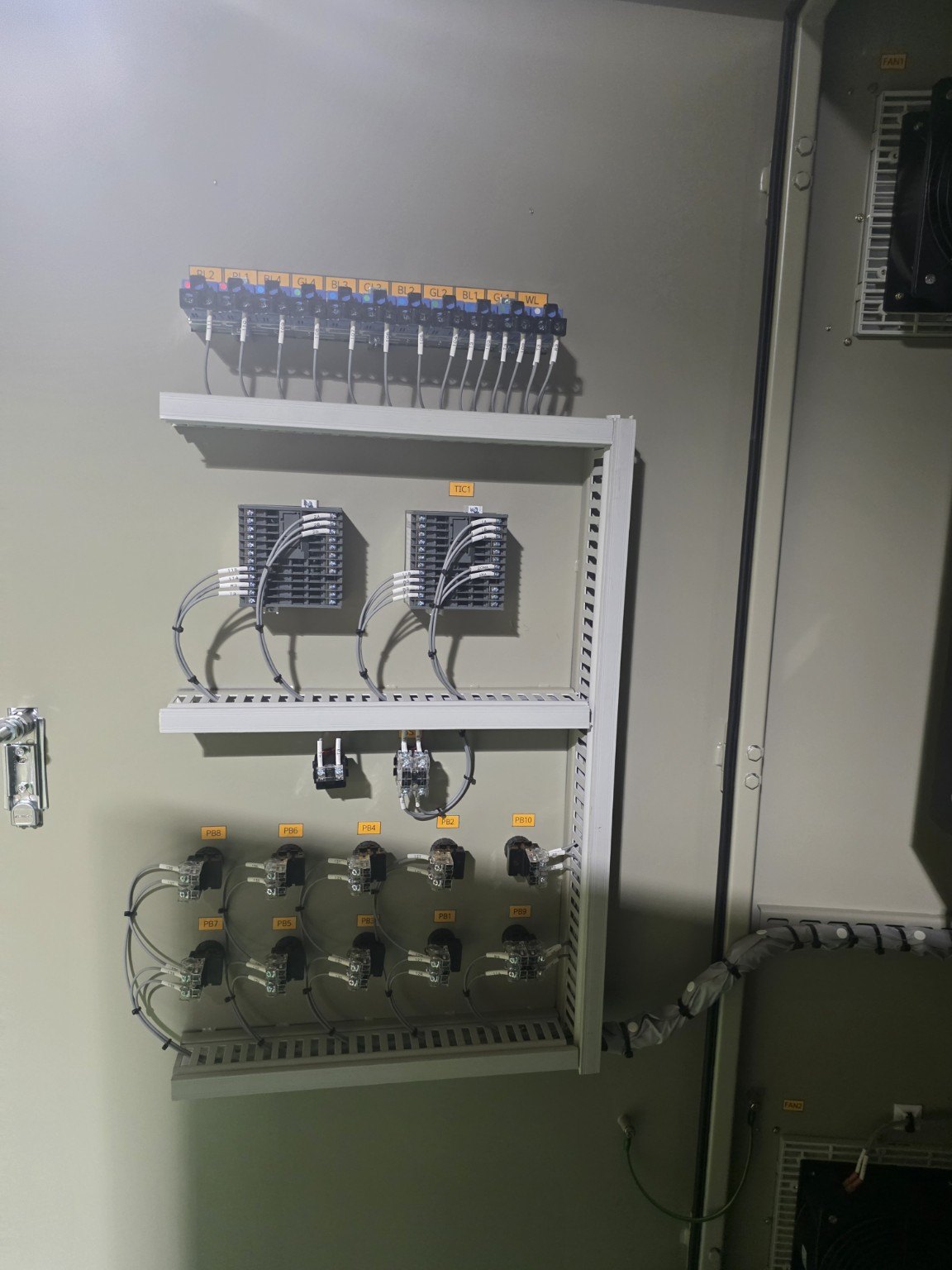 M/E Jacket Heater Control Panel 도어 내부 배선